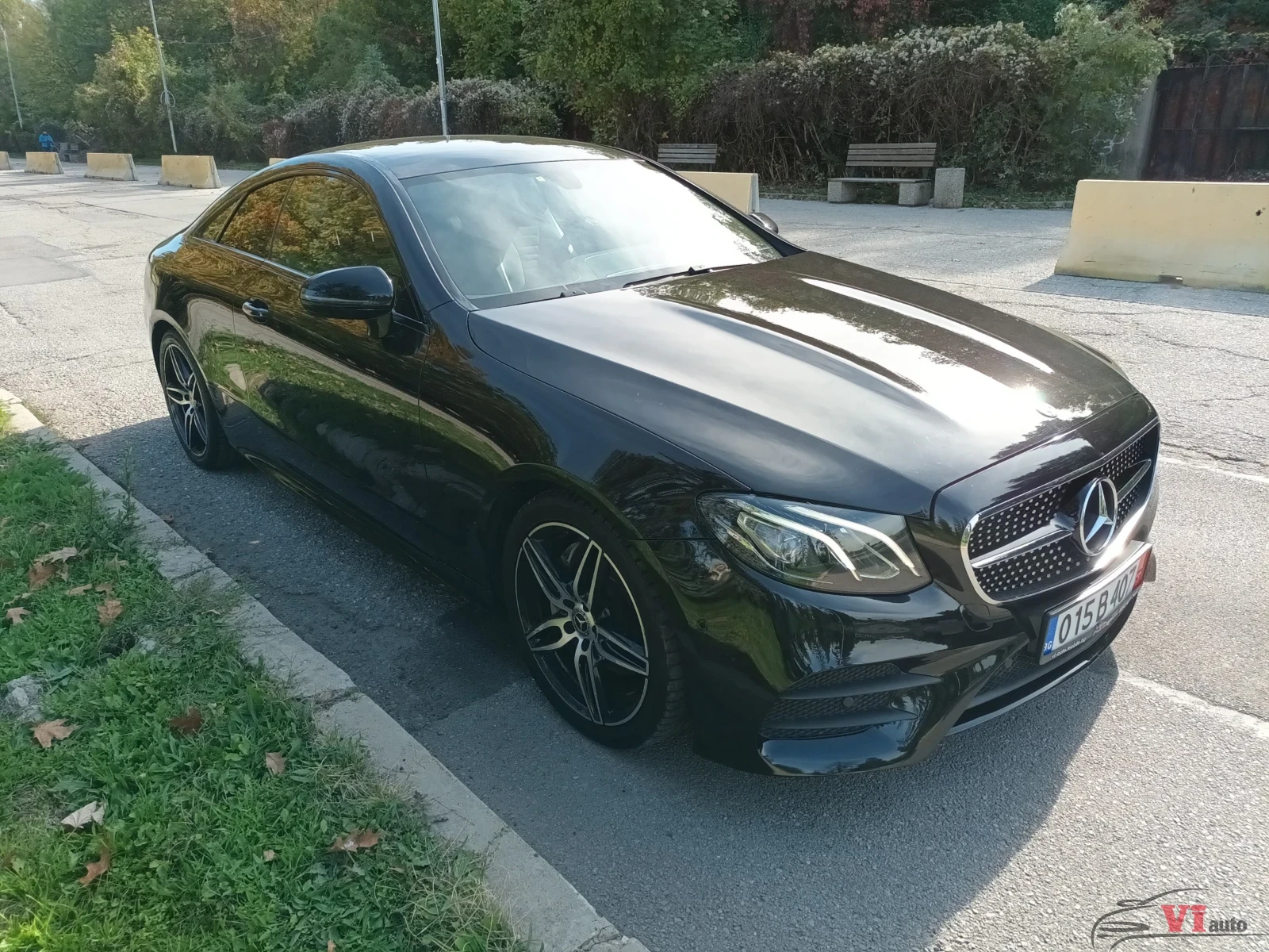 Mercedes-Benz E 220 AMG /COUPE, снимка 4 - Автомобили и джипове - 47664424