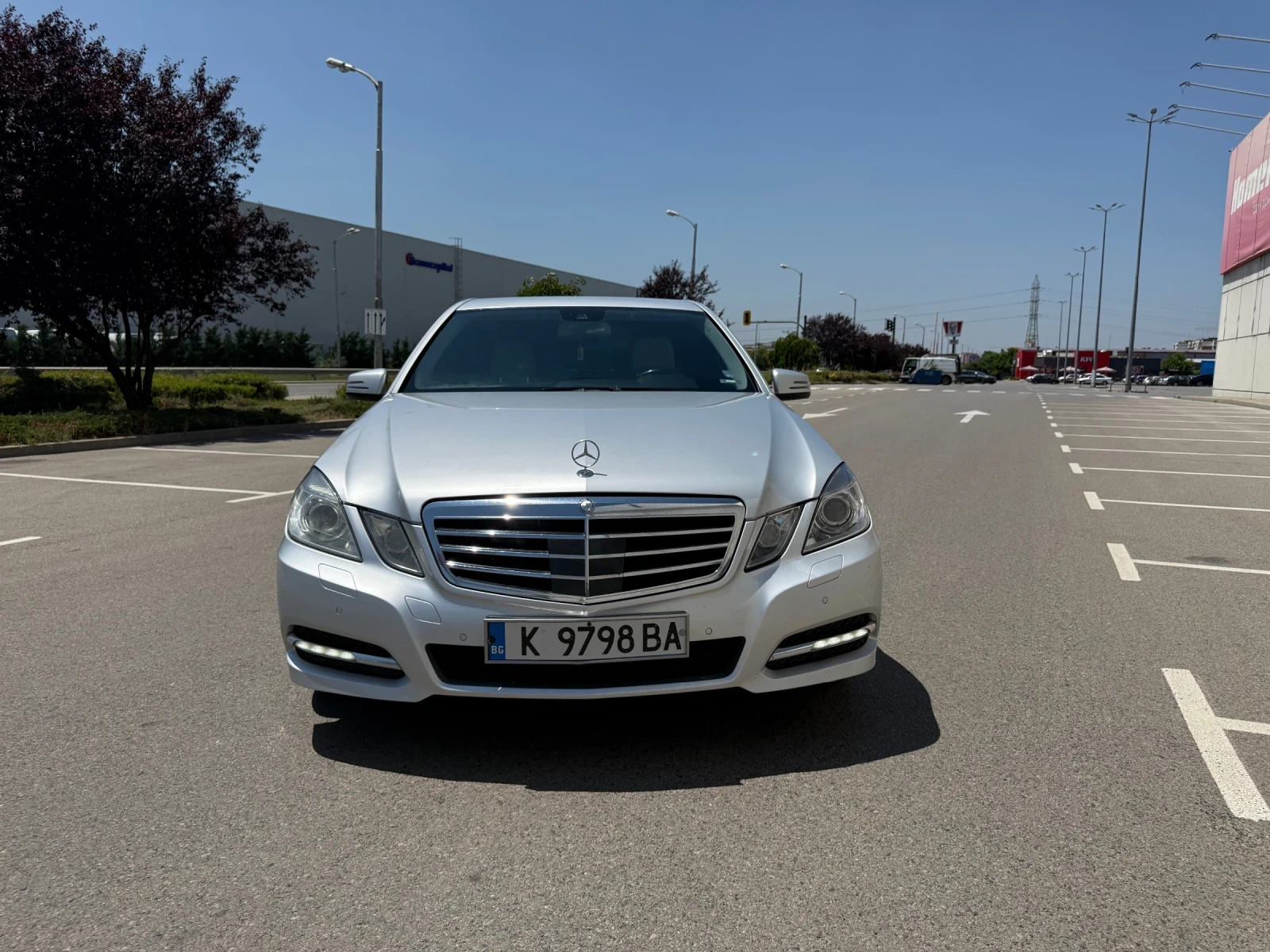 Mercedes-Benz E 350 4Matic 265 - изображение 2