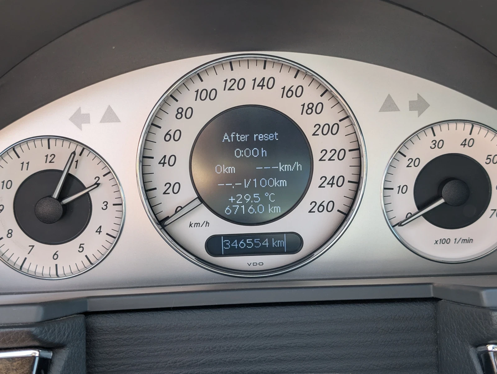Mercedes-Benz E 280  - изображение 5