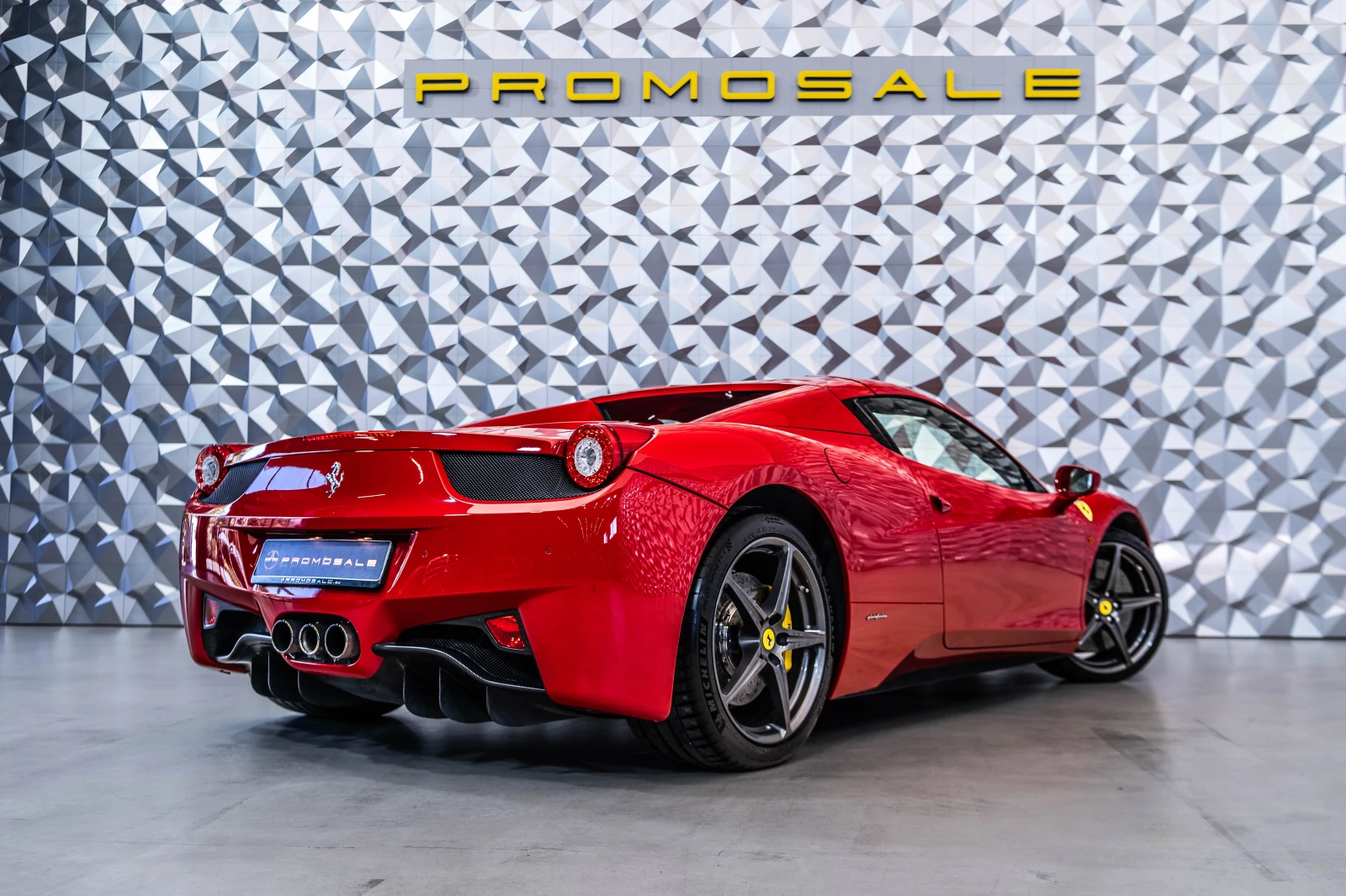 Ferrari 458 Italia Spider Rosso - изображение 4