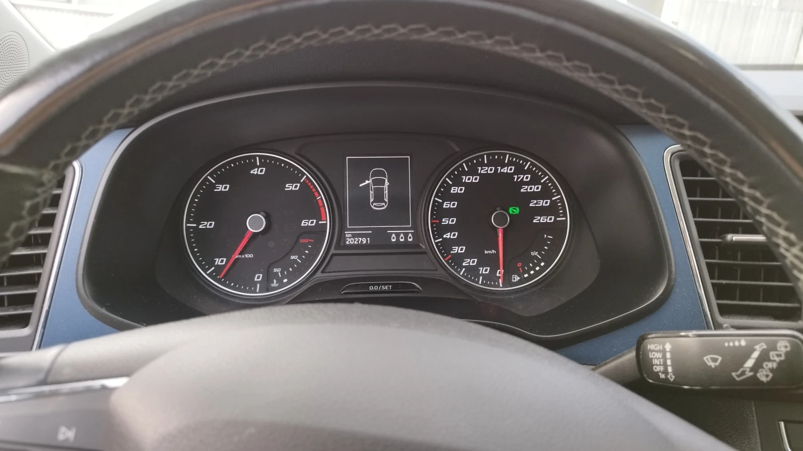 Seat Leon 1.6 110к automatic.led - изображение 9