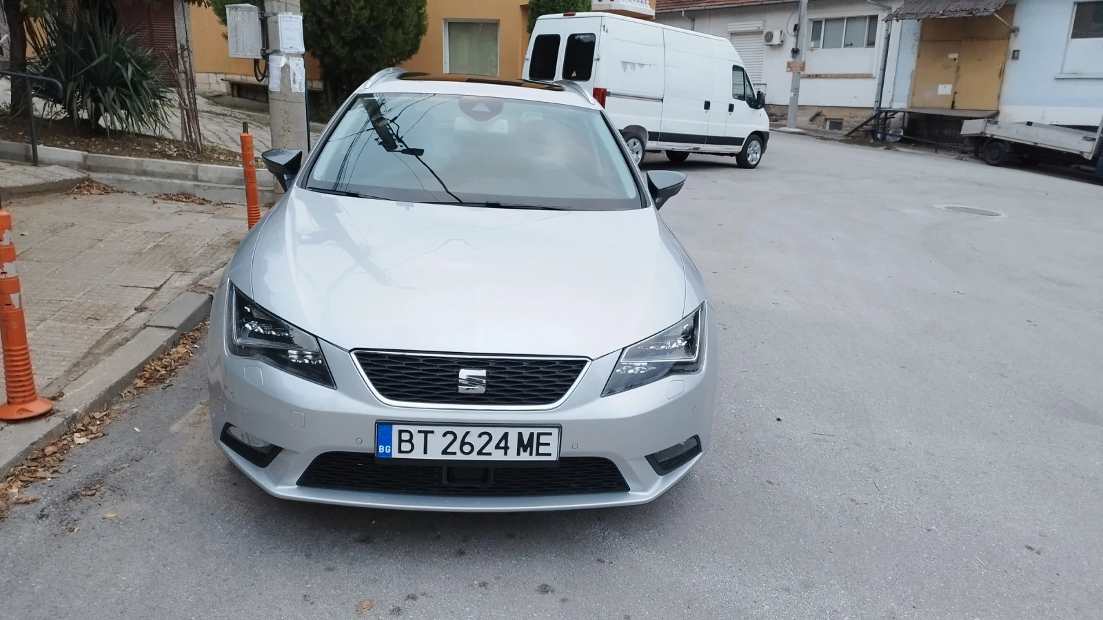 Seat Leon 1.6 110к automatic.led - изображение 2
