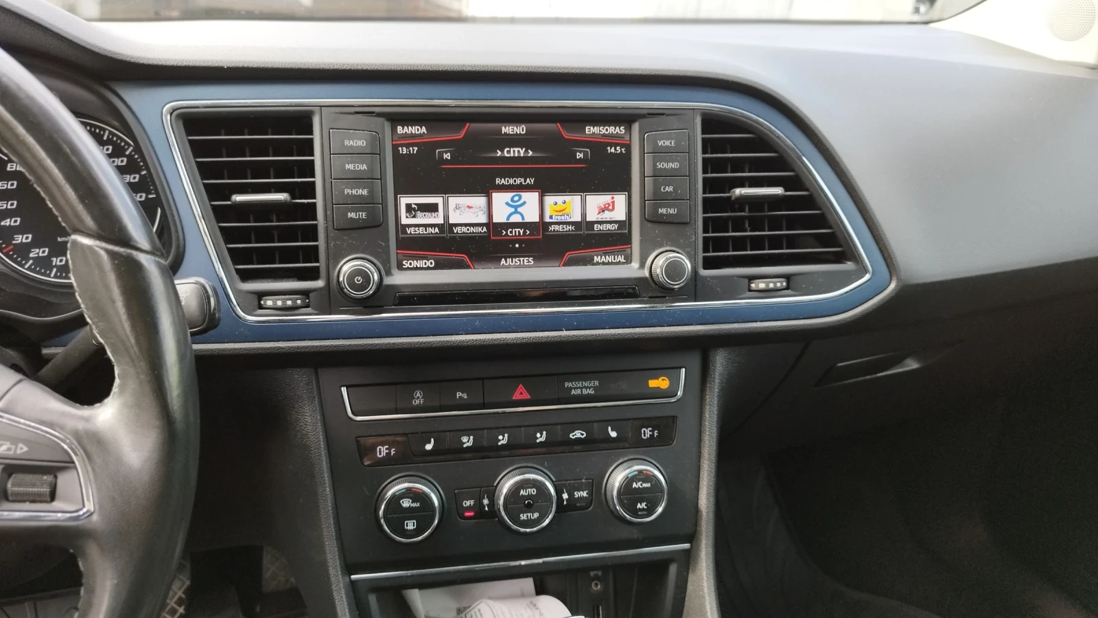 Seat Leon 1.6 110к automatic.led - изображение 8