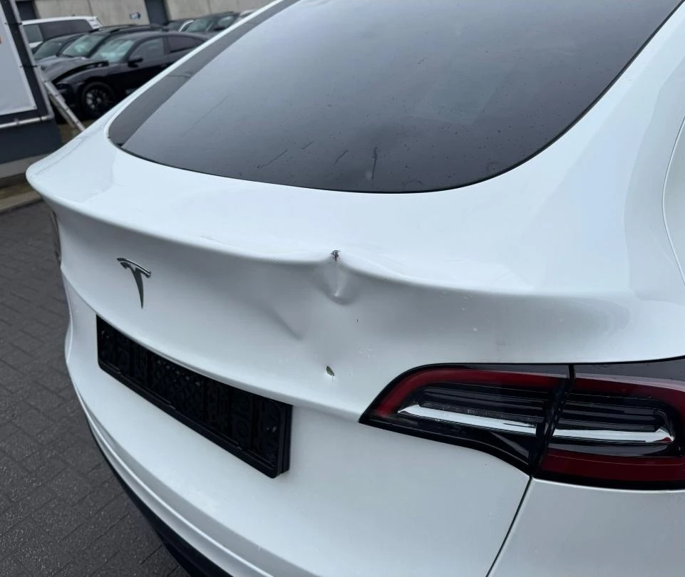 Tesla Model Y 2024 Long Range с Гаранция - изображение 10