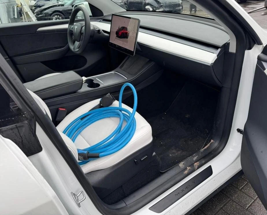 Tesla Model Y 2024 Long Range � �������� | Mobile.bg � ����������� 16