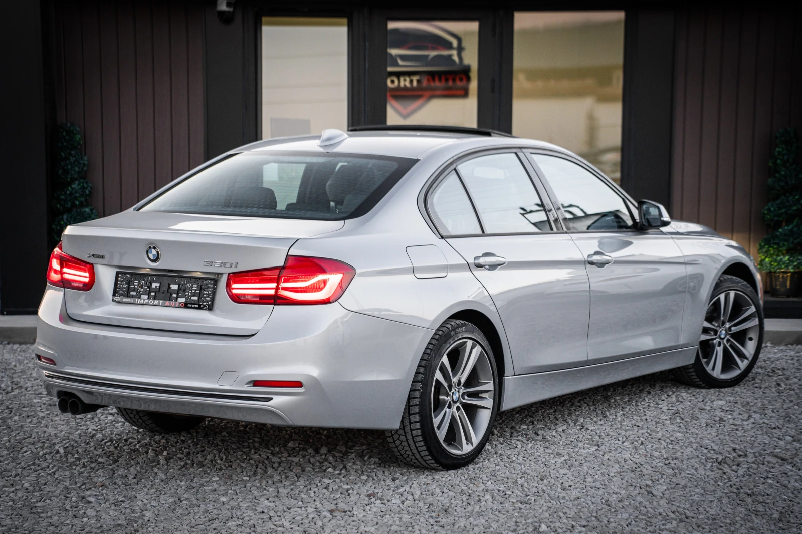 BMW 330 XI* FACELIFT* EVO - изображение 6