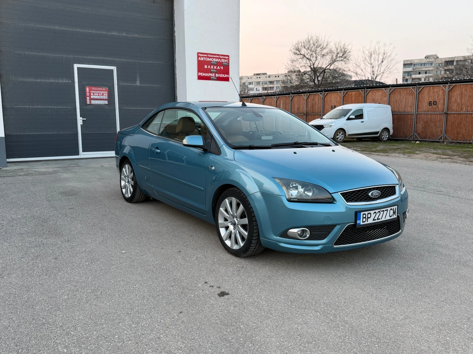 Ford Focus CC 2.0TDI PININFARINA, снимка 9 - Автомобили и джипове - 53750921