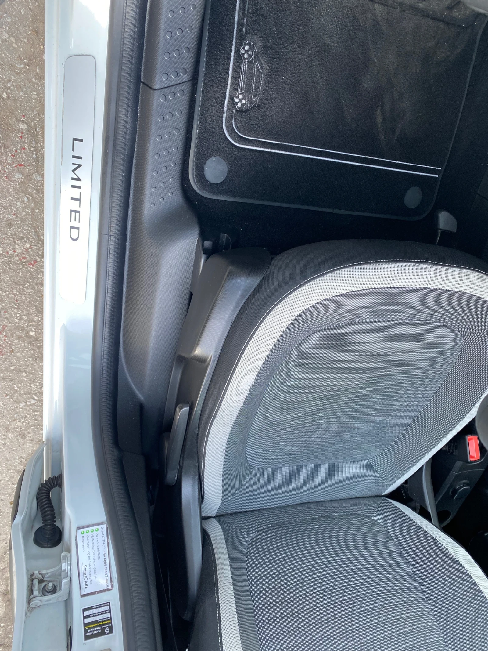 Renault Twingo Limited, снимка 6 - Автомобили и джипове - 53771570