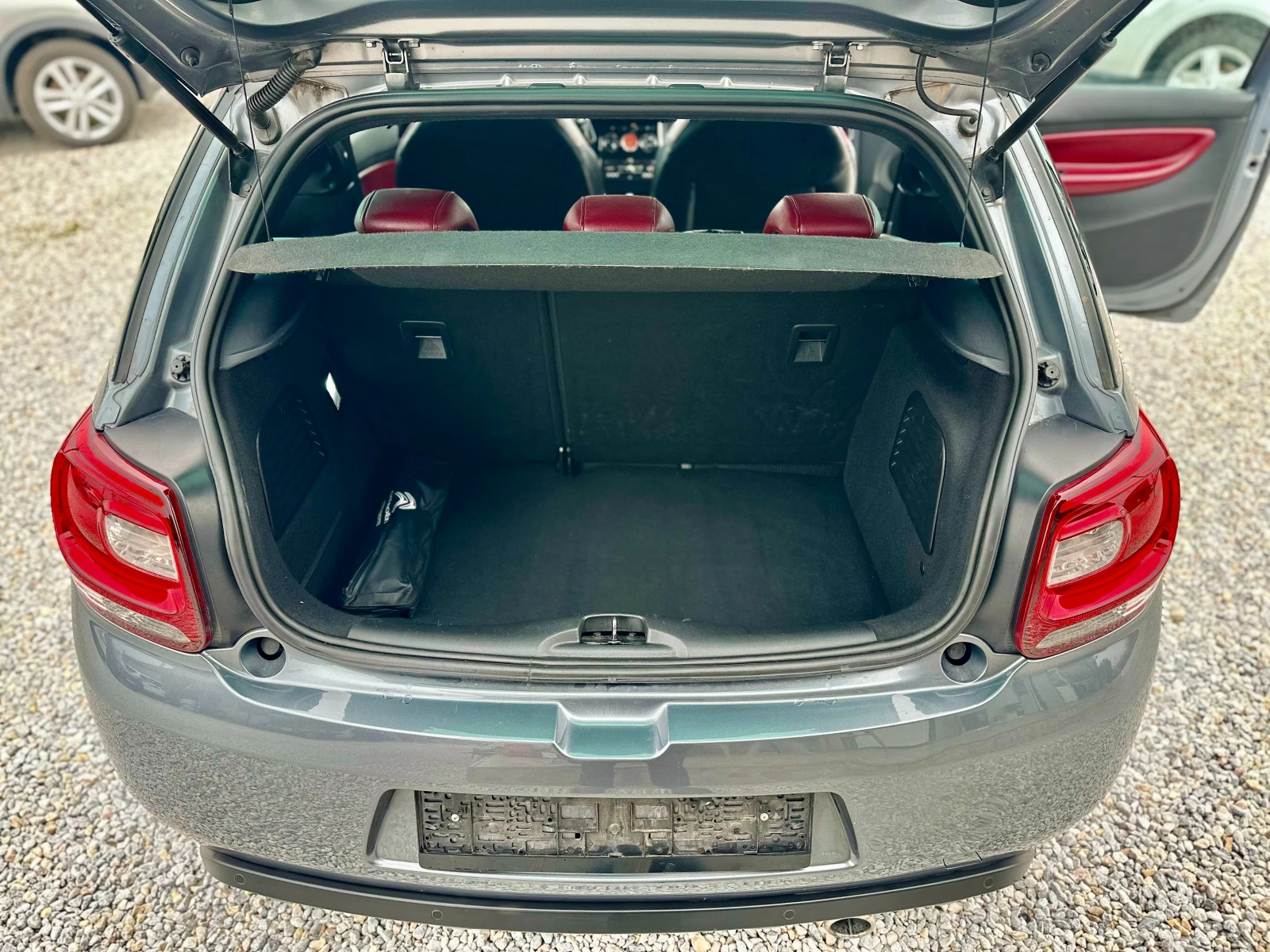 Citroen DS3 1.6 HDI* ГАРАНЦИЯ, снимка 9 - Автомобили и джипове - 53817861