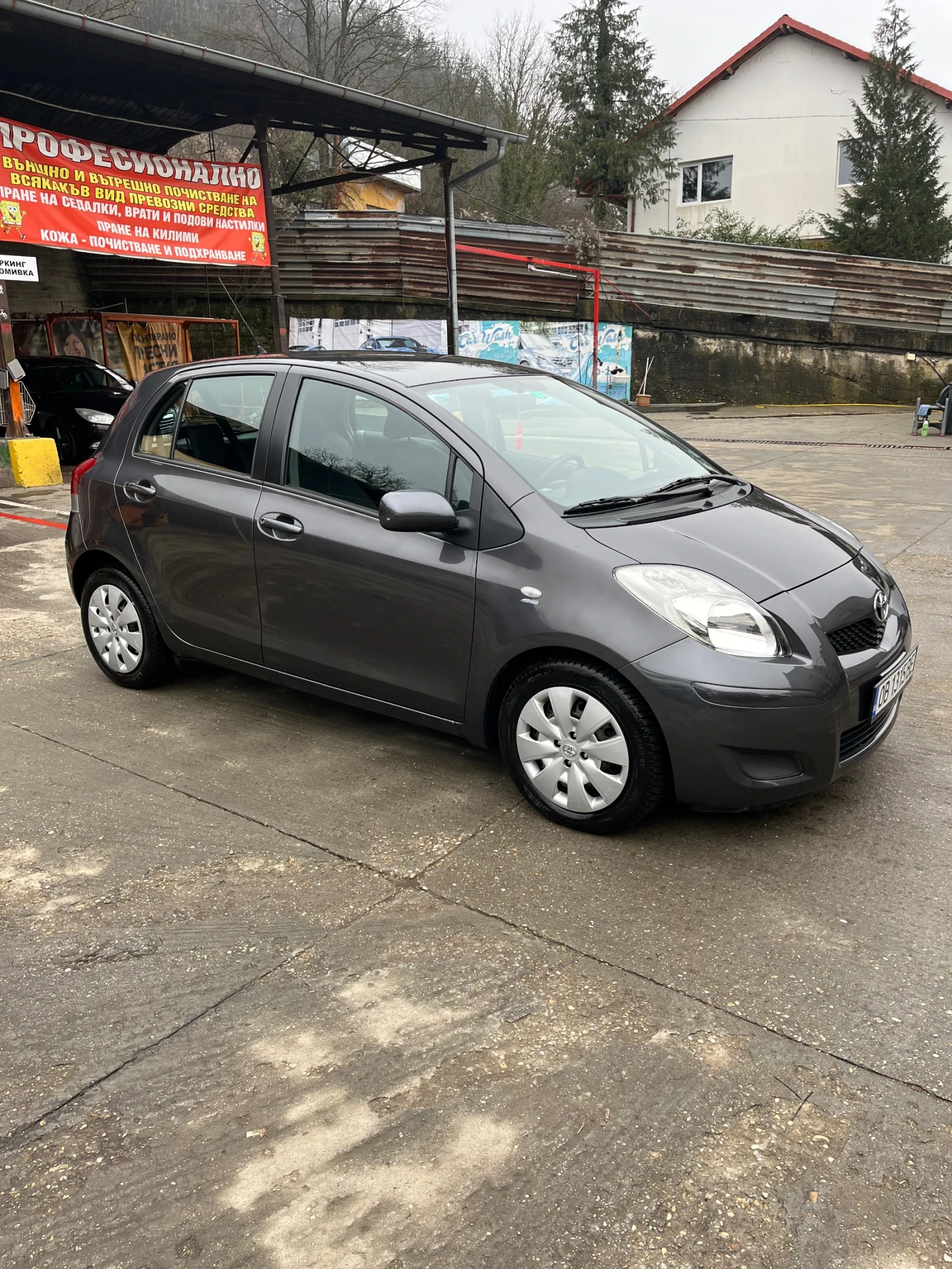 Toyota Yaris, снимка 2 - Автомобили и джипове - 53929306