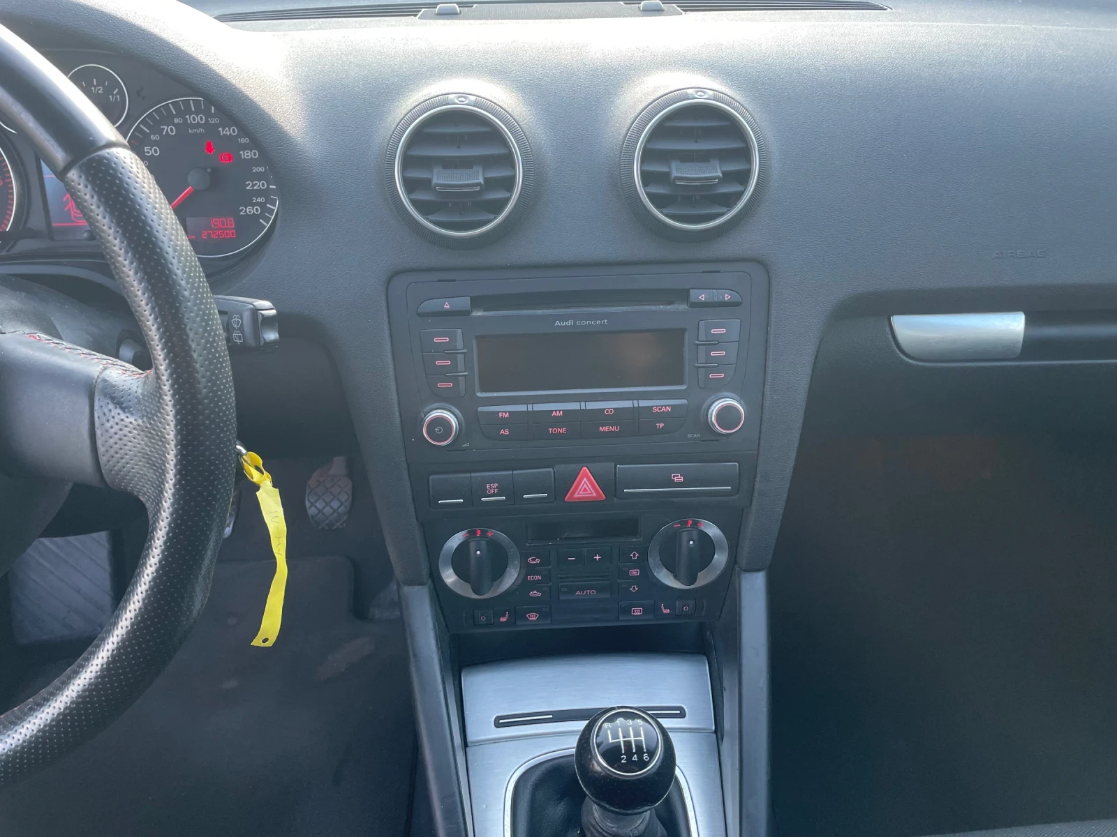 Audi A3 Sline 2.0 170 kc Panorama , снимка 8 - Автомобили и джипове - 53988481