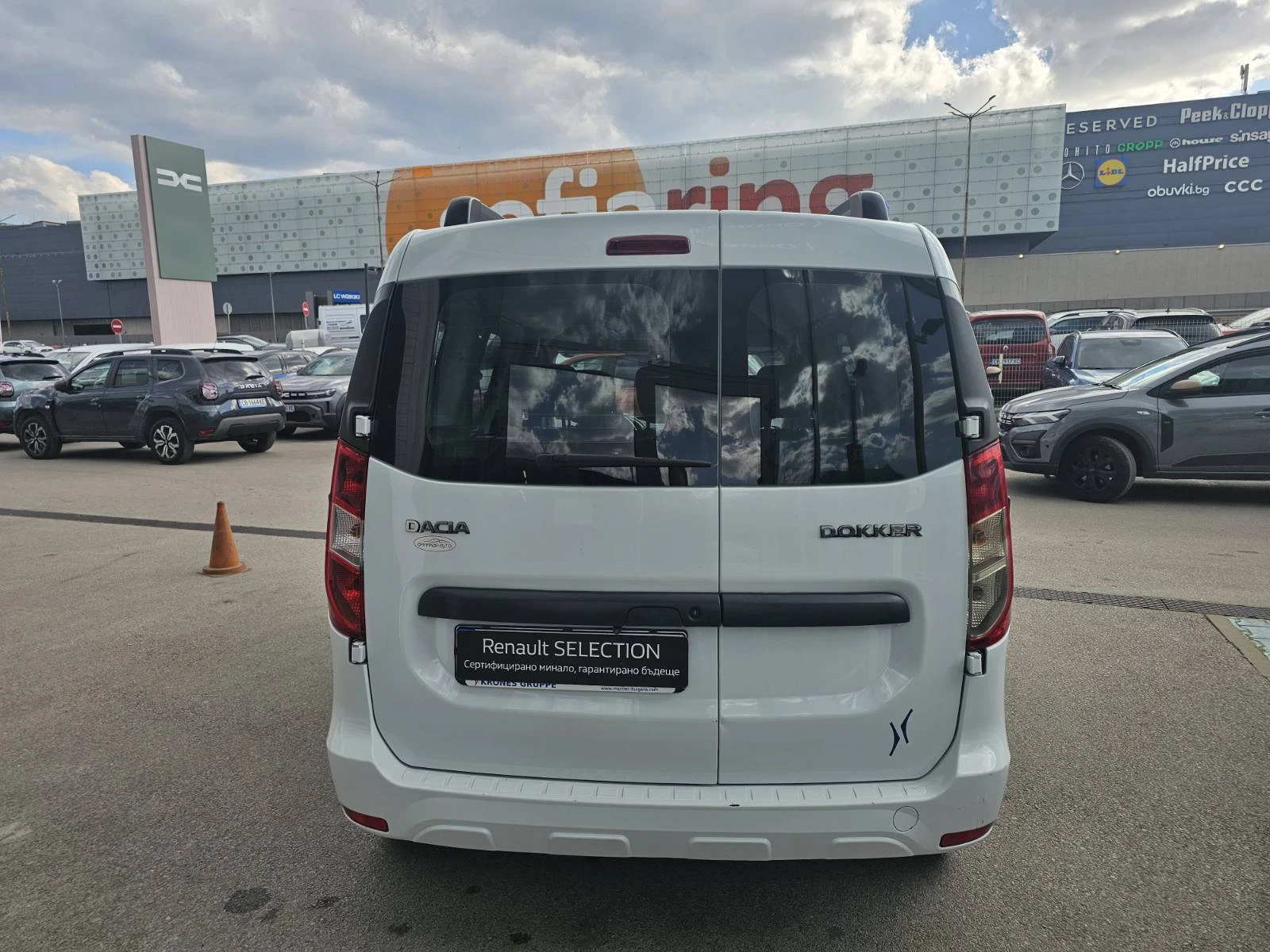 Dacia Dokker dCi 90 к.с. Дизел Stop & Start N1, снимка 6 - Автомобили и джипове - 53989327