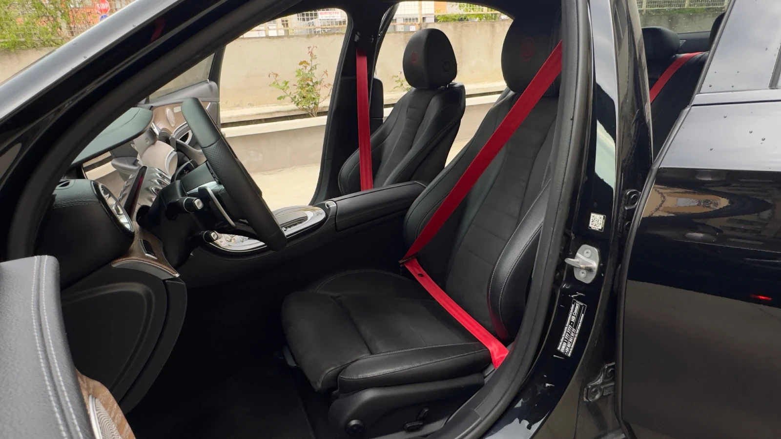 Mercedes-Benz E 220 FL* BRABUS* ACTIVE SOUND* , снимка 8 - Автомобили и джипове - 54256590