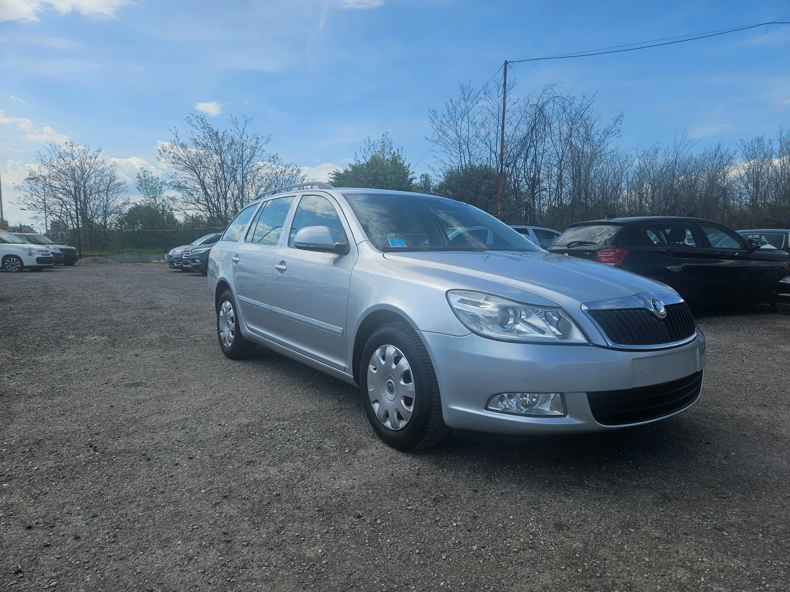 Skoda Octavia 1.6MPI ПЕРФЕКТНА, снимка 3 - Автомобили и джипове - 54343434