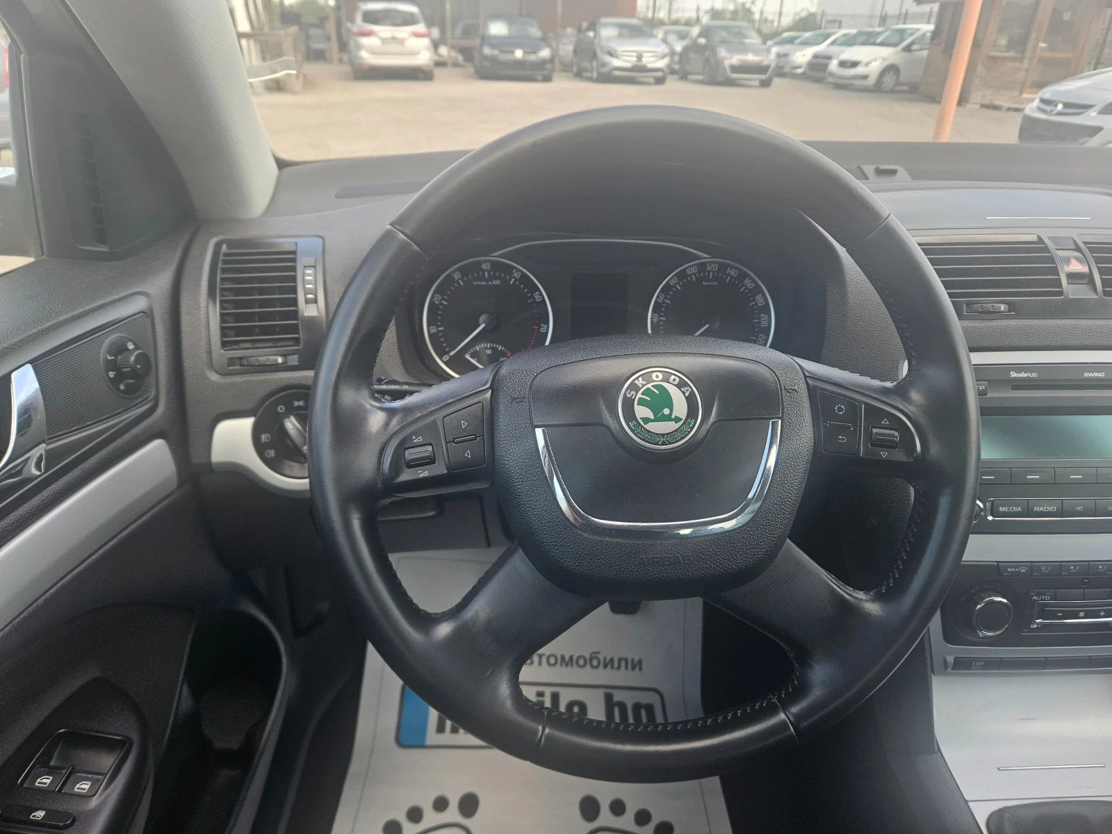 Skoda Octavia 1.6MPI ПЕРФЕКТНА, снимка 8 - Автомобили и джипове - 54343434