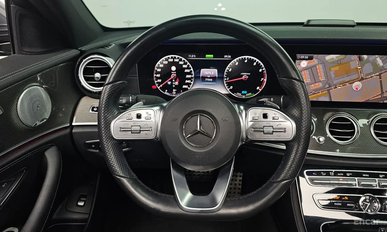 Mercedes-Benz E 350  4MATIC, снимка 12 - Автомобили и джипове - 54691842