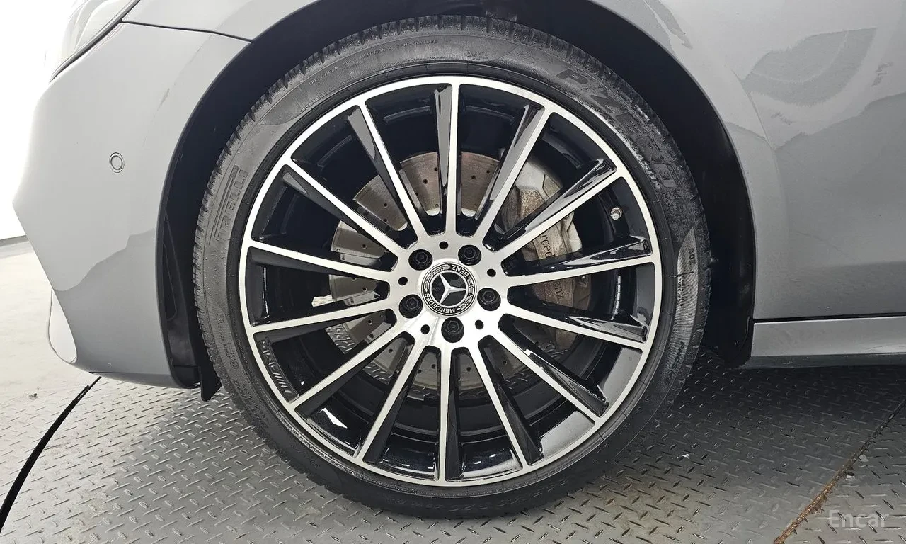 Mercedes-Benz E 350  4MATIC, снимка 4 - Автомобили и джипове - 54691842