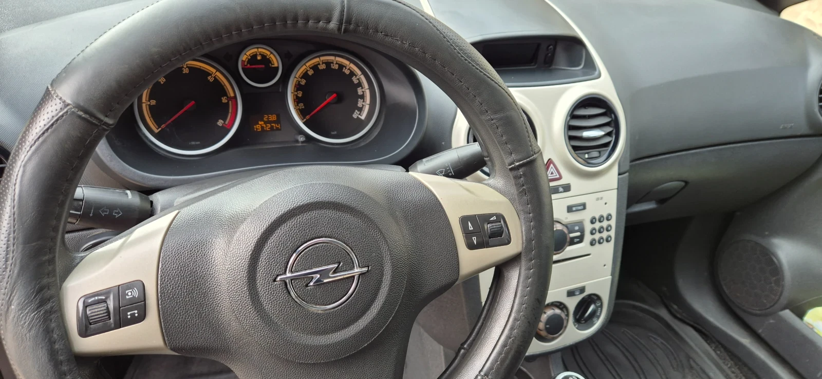 Opel Corsa, снимка 10 - Автомобили и джипове - 54914691