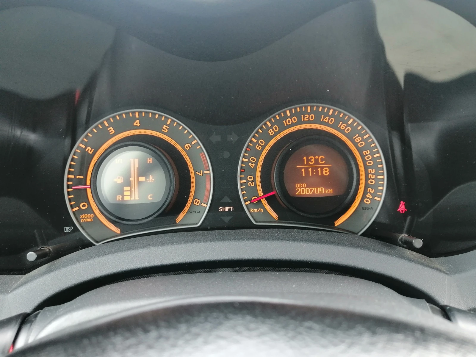 Toyota Auris 1.4, снимка 9 - Автомобили и джипове - 55082108