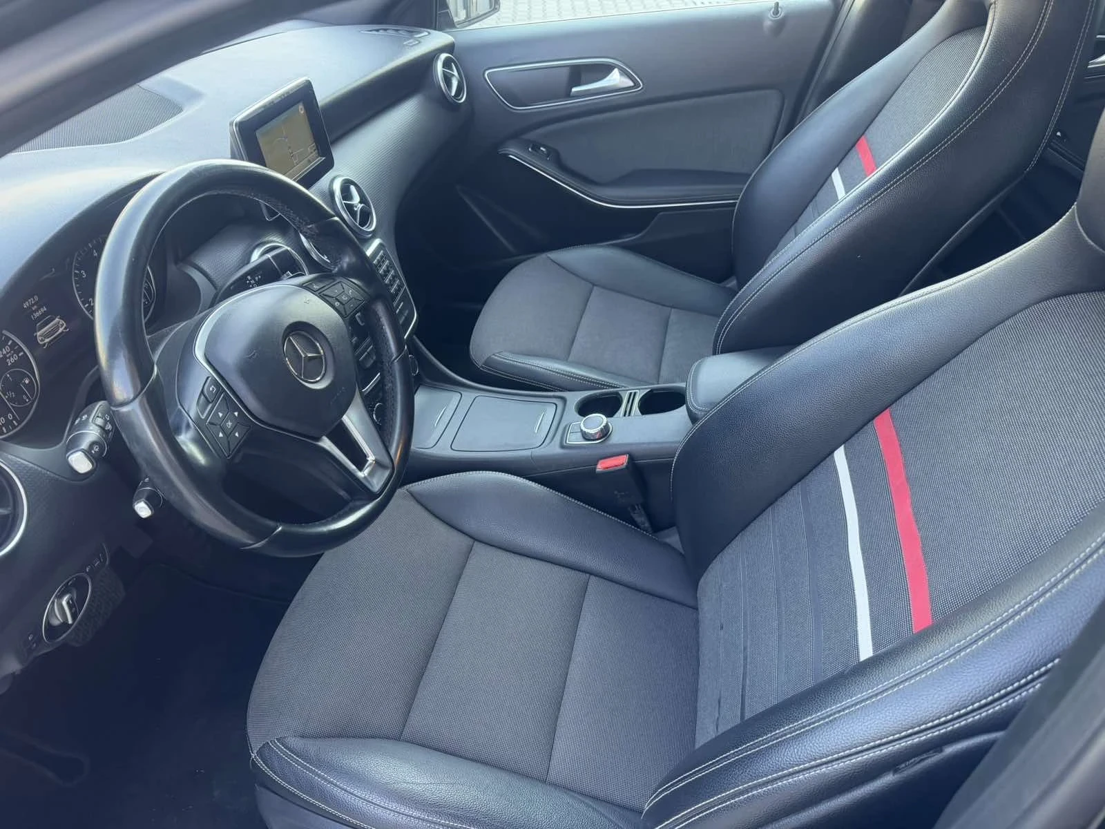 Mercedes-Benz A 180 1.5 CDI, снимка 11 - Автомобили и джипове - 55706776