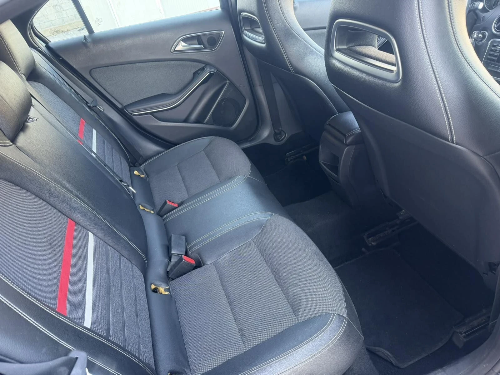 Mercedes-Benz A 180 1.5 CDI, снимка 12 - Автомобили и джипове - 55706776