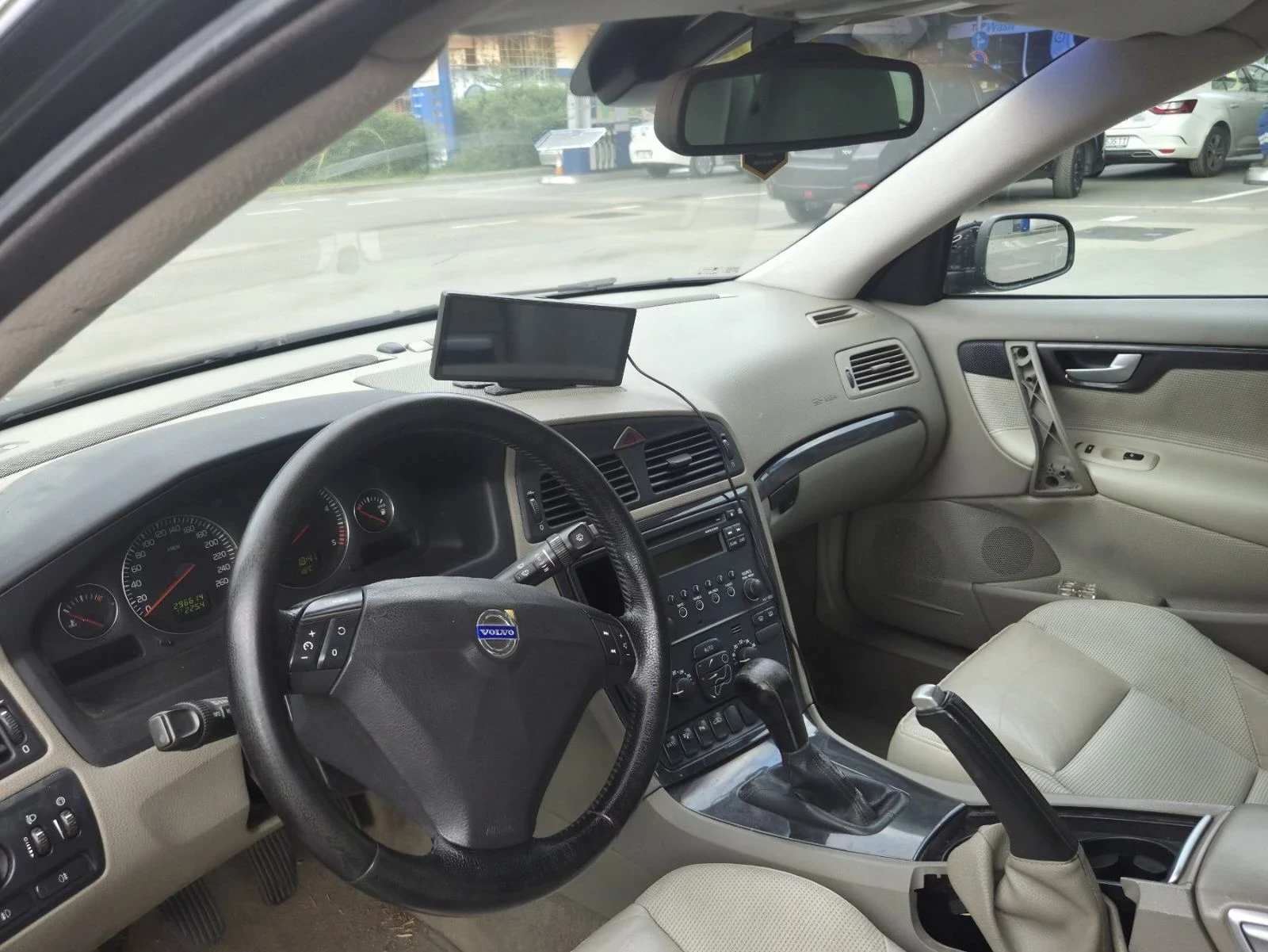 Volvo S60, снимка 9 - Автомобили и джипове - 55711468
