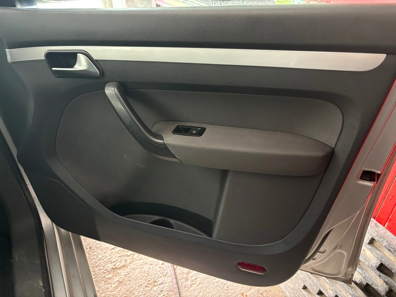 VW Touran ван, снимка 5 - Автомобили и джипове - 55875032
