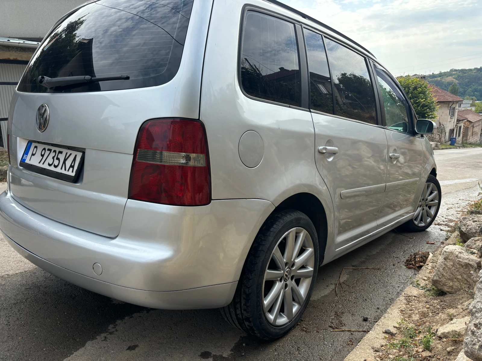 VW Touran ван, снимка 13 - Автомобили и джипове - 55875032