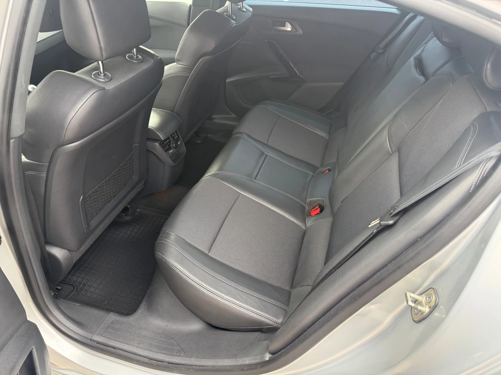Peugeot 508 1, 6 eHDI, снимка 9 - Автомобили и джипове - 56162291