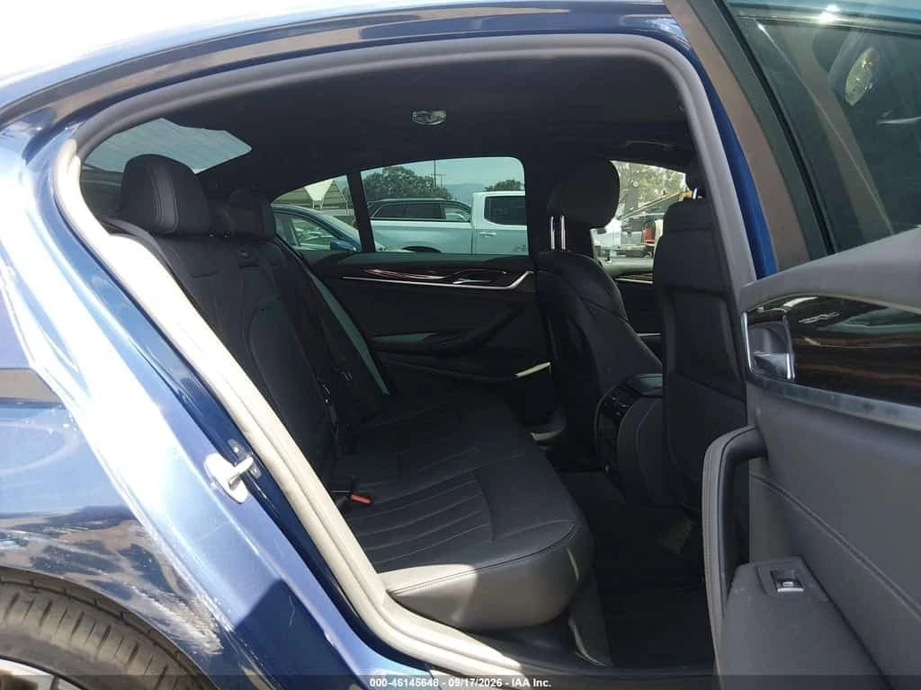 BMW 530E * CARFAX * ����� �� ����������� | Mobile.bg � ����������� 8