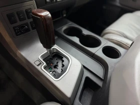 Toyota Sequoia PLATINUM* V8* JBL* ПОДГРЕВ* ОБДУХВАНЕ* КАМЕРА* 6+ , снимка 8