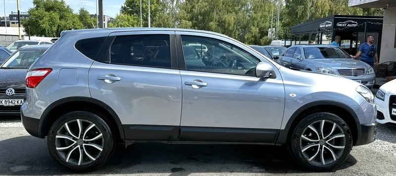 Nissan Qashqai 1.6I 117HP AUTOMAT ГАЗ EURO5, снимка 4 - Автомобили и джипове - 51667875