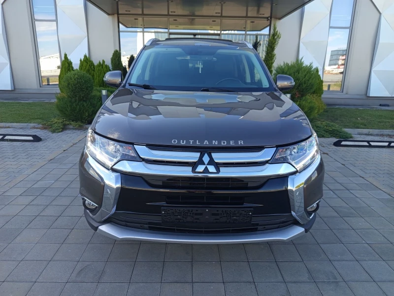 Mitsubishi Outlander GT 3.0V6 224kc.S-AWC 4x4 FULL -7МЕСТА, снимка 2 - Автомобили и джипове - 51990776
