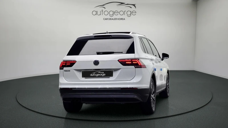 VW Tiguan 2.0TDI PRESTIGE , снимка 4 - Автомобили и джипове - 52534760