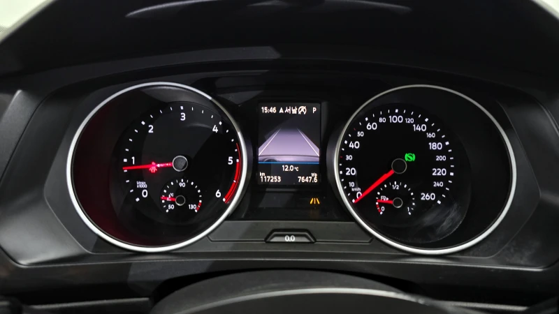 VW Tiguan 2.0TDI PRESTIGE , снимка 7 - Автомобили и джипове - 52534760