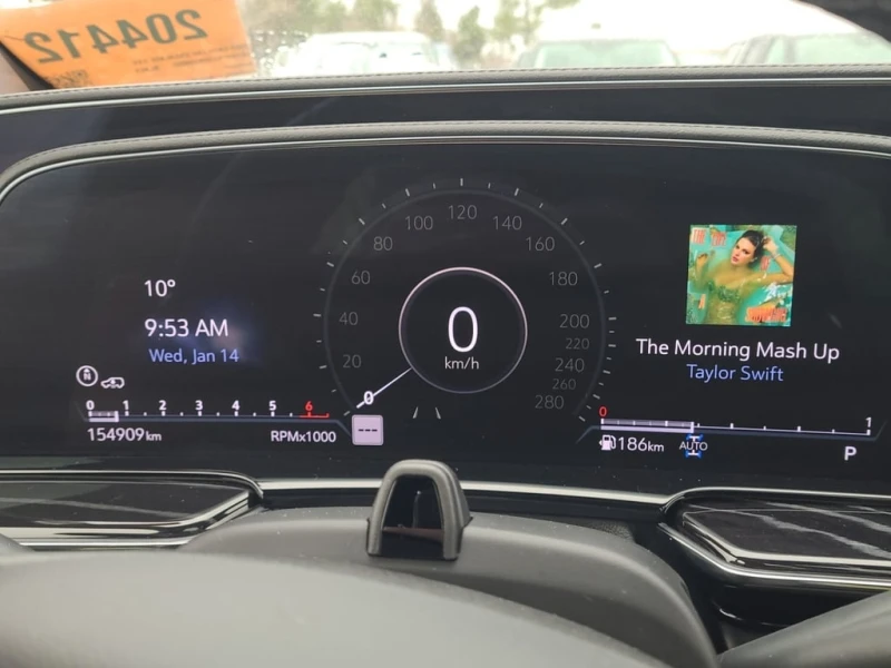 Cadillac Escalade * 4WD Sport * CARFAX * БЕЗ ПЪРВОНАЧАЛНА ВНОСКА, снимка 7 - Автомобили и джипове - 53141926