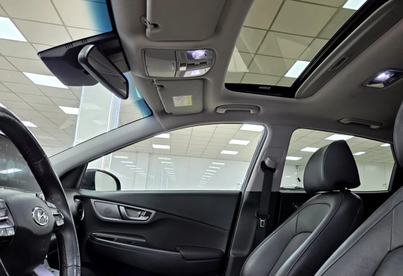 Hyundai Kona 64KWh/Premium/Шибидах/Blue Link, снимка 8 - Автомобили и джипове - 53439640