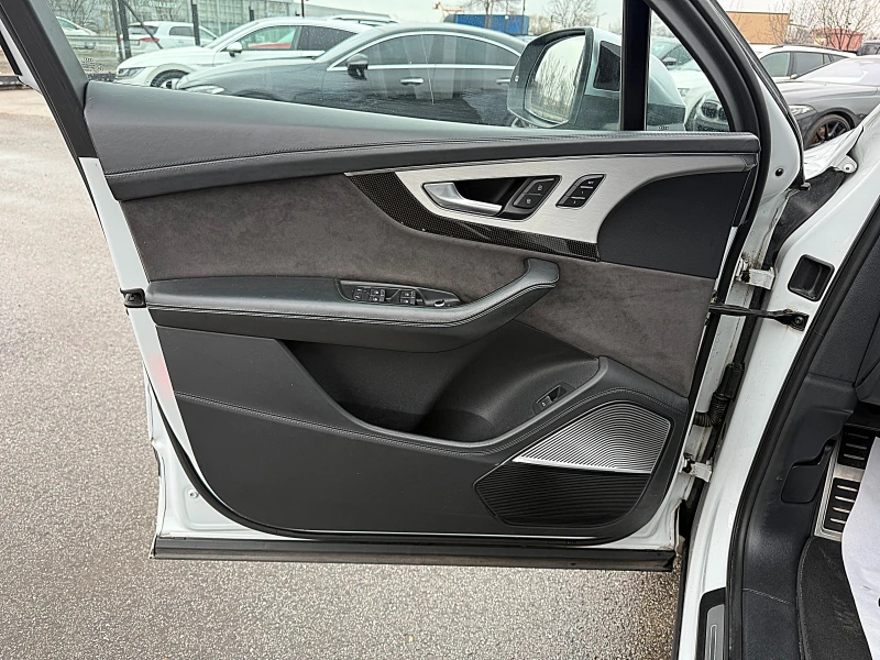 Audi SQ7 ABT-DISTRONIK-HEAD UP-MATRIX-MONITORI-7места-B&O-!, снимка 9 - Автомобили и джипове - 53489727