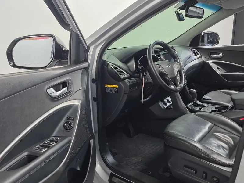 Hyundai Santa fe 2.0 2Wd Premium, снимка 11 - Автомобили и джипове - 53956221