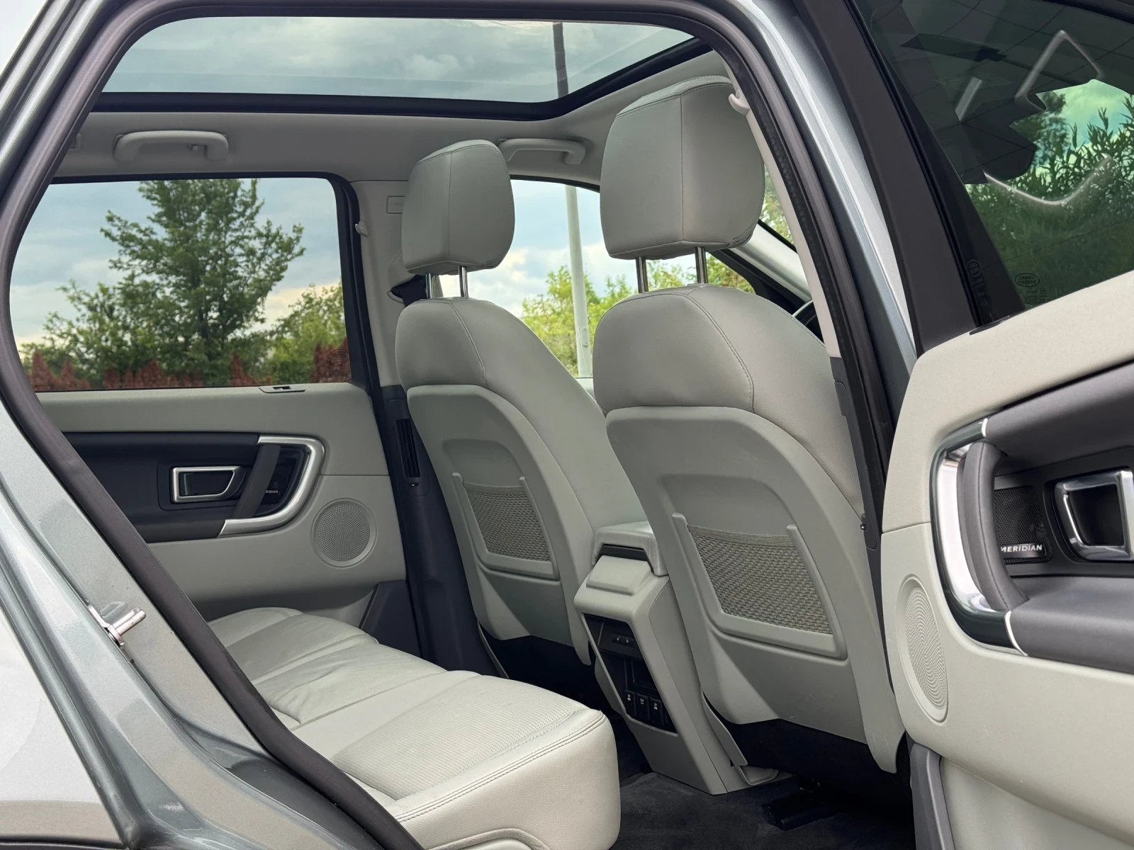 Land Rover Discovery Sport ПАНОРАМА-ПОДГРЕВ-СЕДАЛКИ/ВОЛАН/MERIDIAN-122Х.КМ - изображение 8
