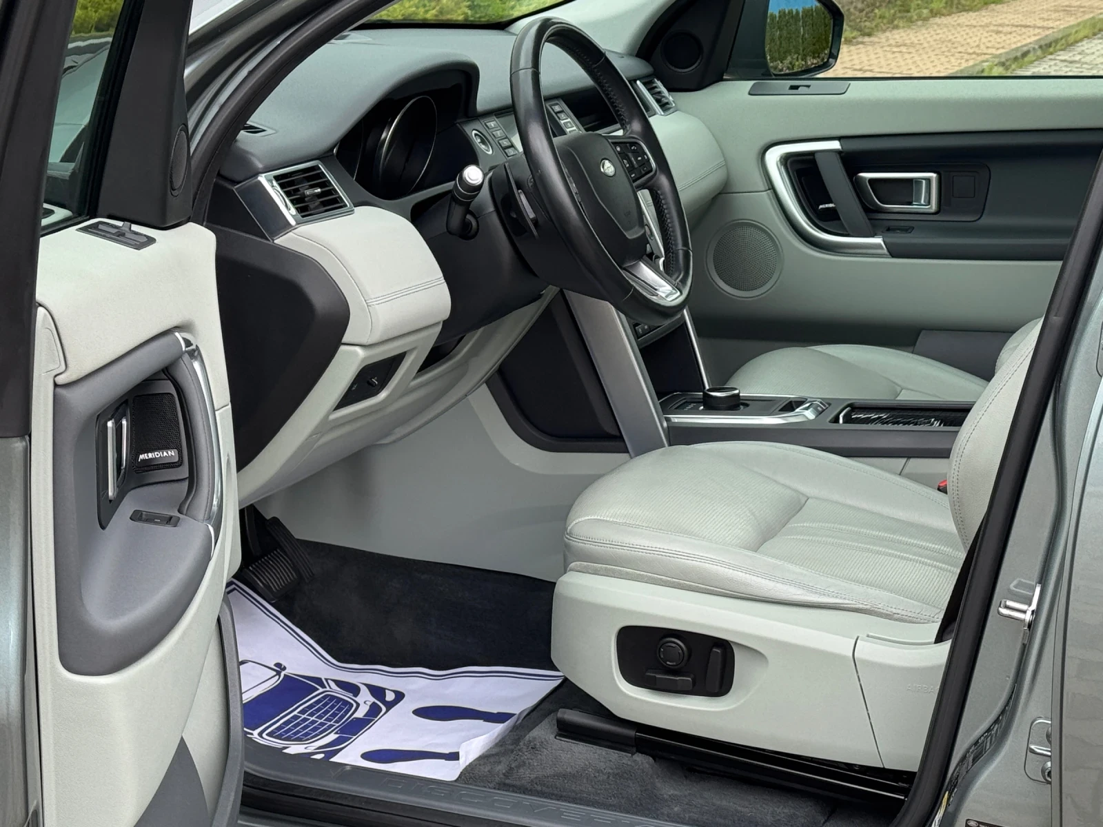 Land Rover Discovery Sport ПАНОРАМА-ПОДГРЕВ-СЕДАЛКИ/ВОЛАН/MERIDIAN-122Х.КМ - изображение 5