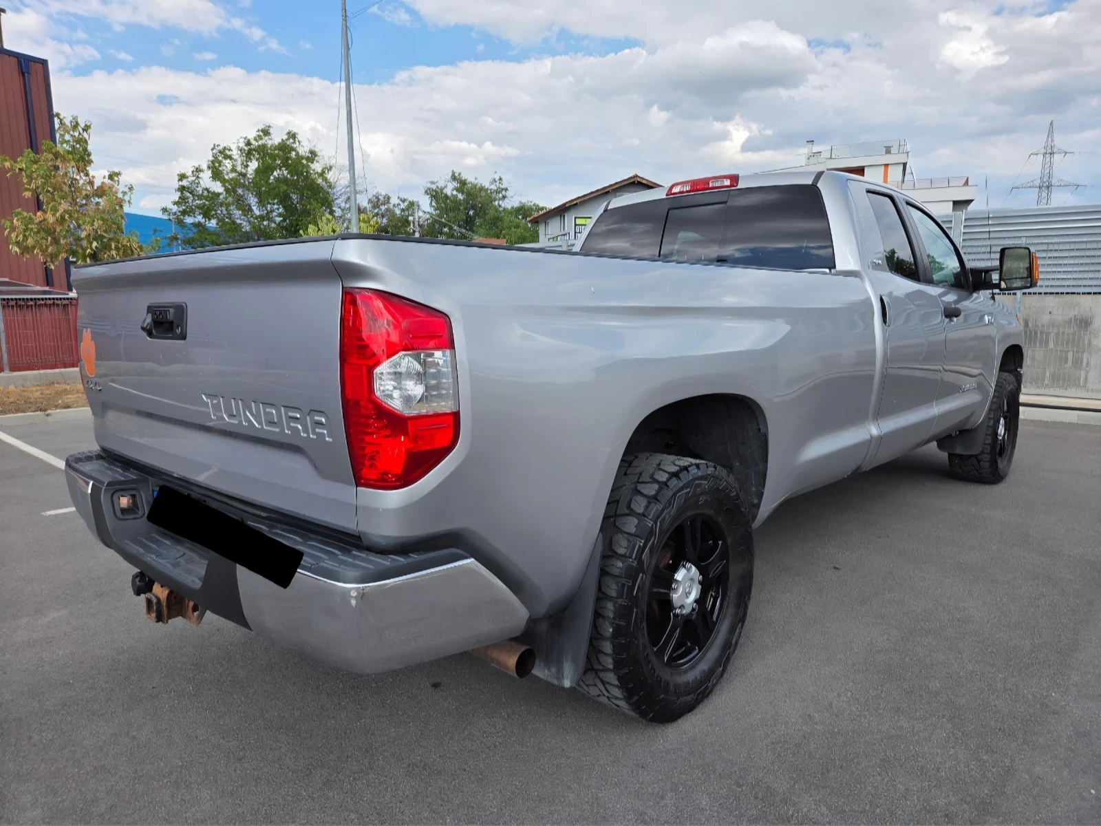 Toyota Tundra 5.7HEMI/ Камера / CarPlay/ Уникална  - изображение 6