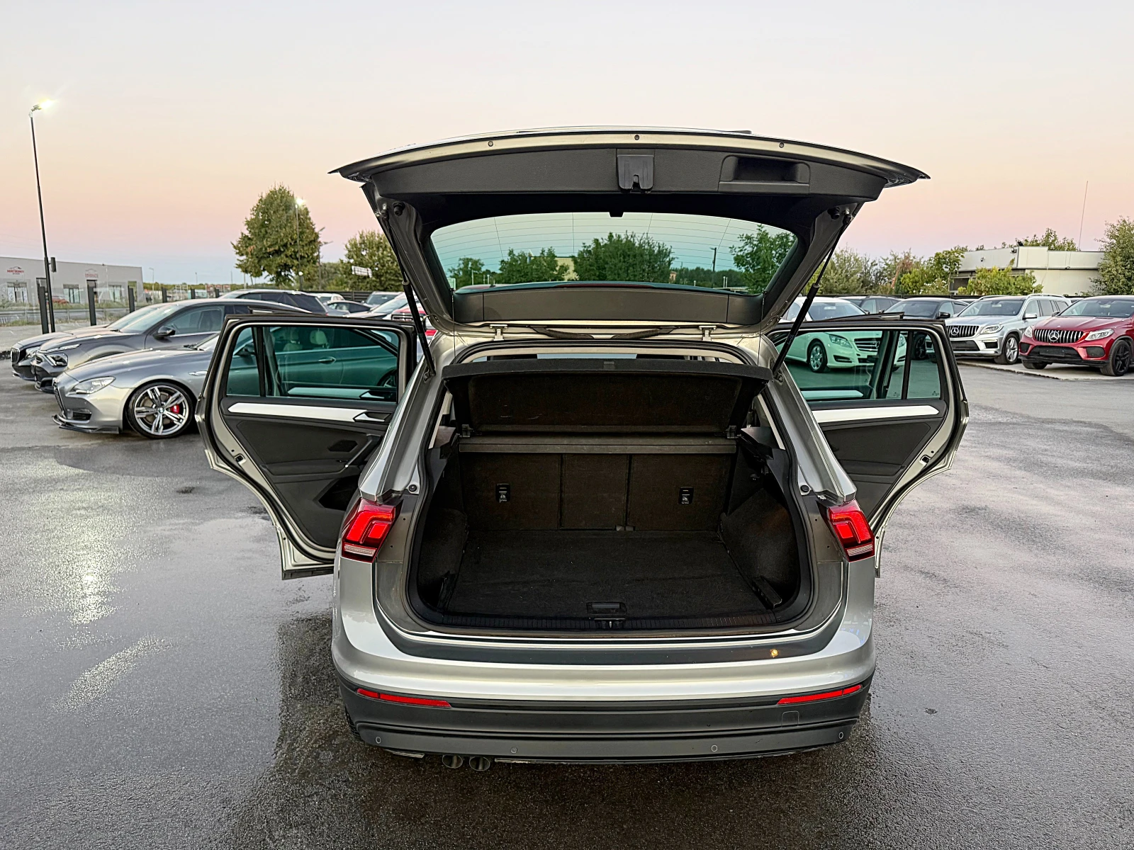 VW Tiguan 2.0TDI Business -4Motion-Avtomatik-Navi-!!! | Mobile.bg   16