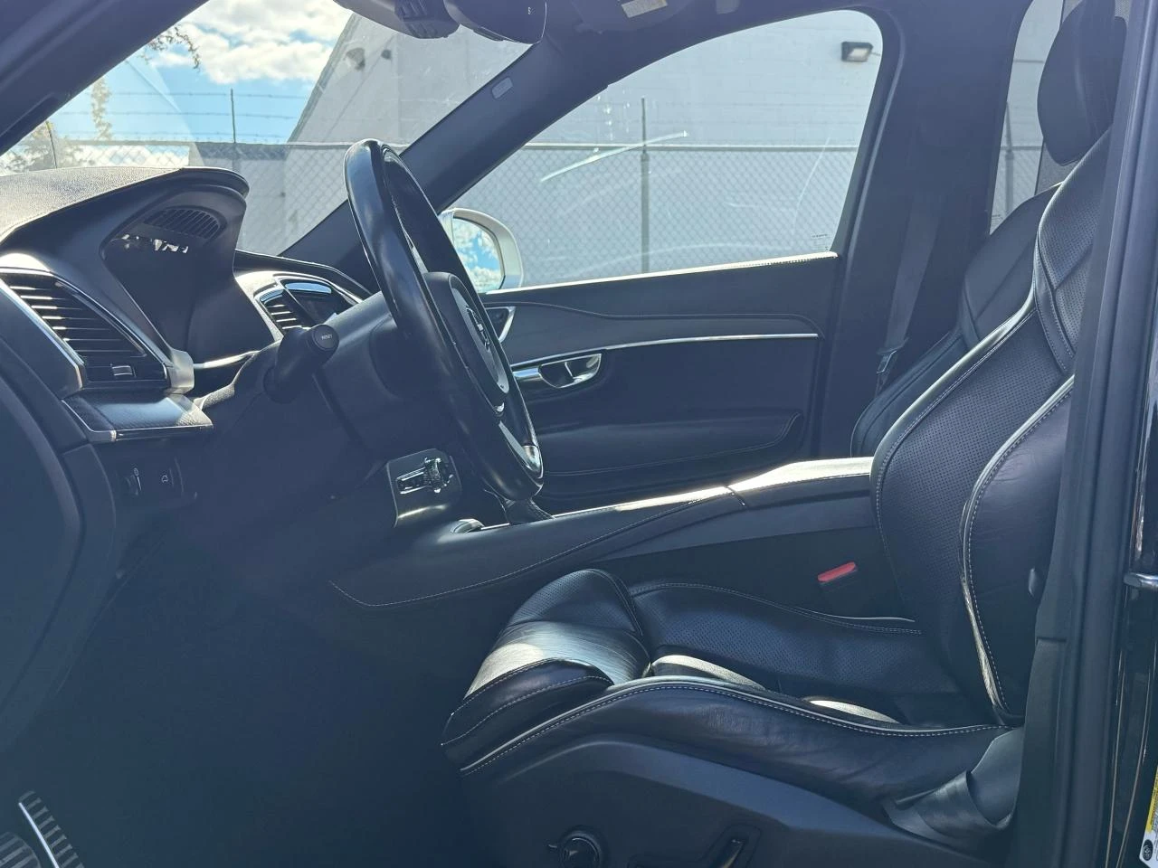 Volvo Xc90 T6 / R-Design / 7 Местна - изображение 6