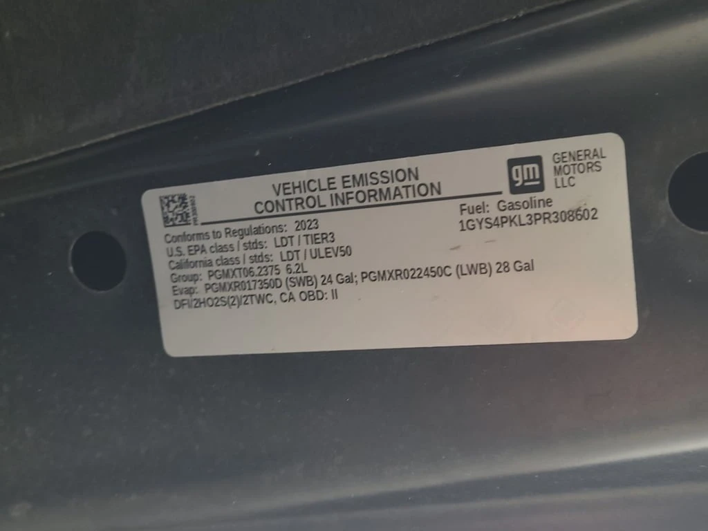 Cadillac Escalade * 4WD Sport * CARFAX * БЕЗ ПЪРВОНАЧАЛНА ВНОСКА - изображение 8