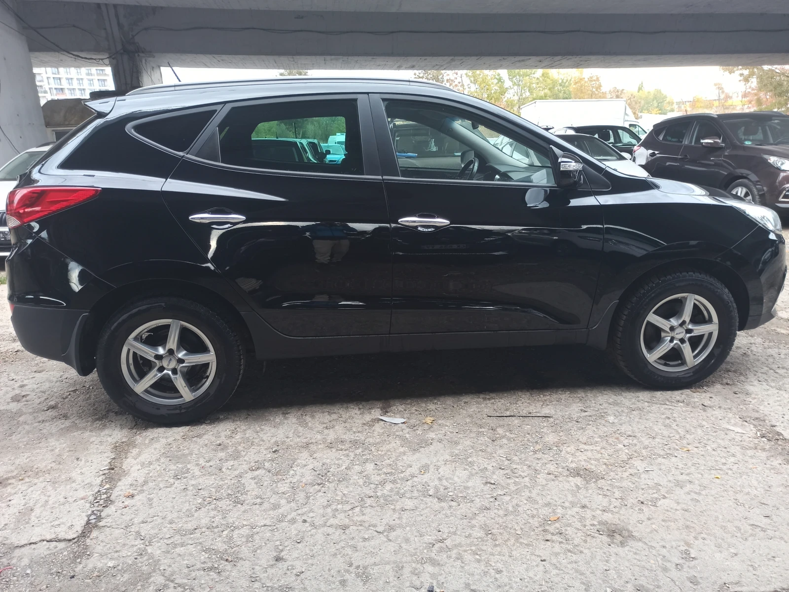 Hyundai IX35 2.0i, 4x4, Automatic, KEYLESS , снимка 7 - Автомобили и джипове - 53248570
