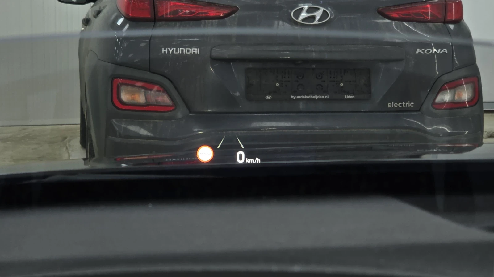 Hyundai Kona 64KWh/Premium/Шибидах/Blue Link, снимка 14 - Автомобили и джипове - 53439640