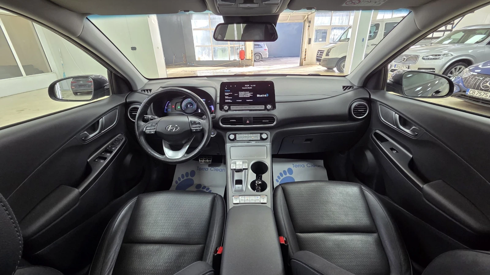 Hyundai Kona 64KWh/Premium/Шибидах/Blue Link, снимка 12 - Автомобили и джипове - 53439640