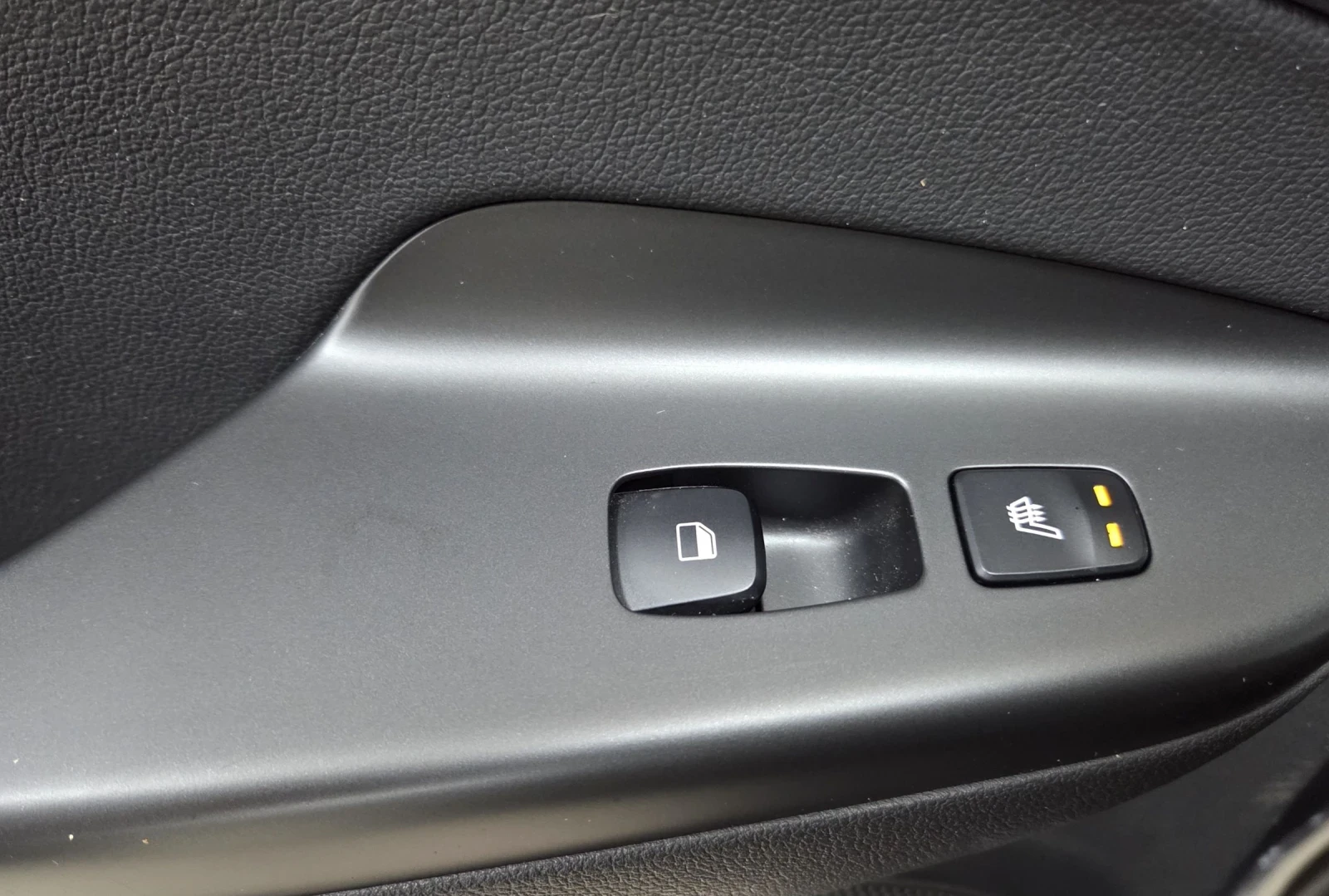 Hyundai Kona 64KWh/Premium/Шибидах/Blue Link - изображение 10