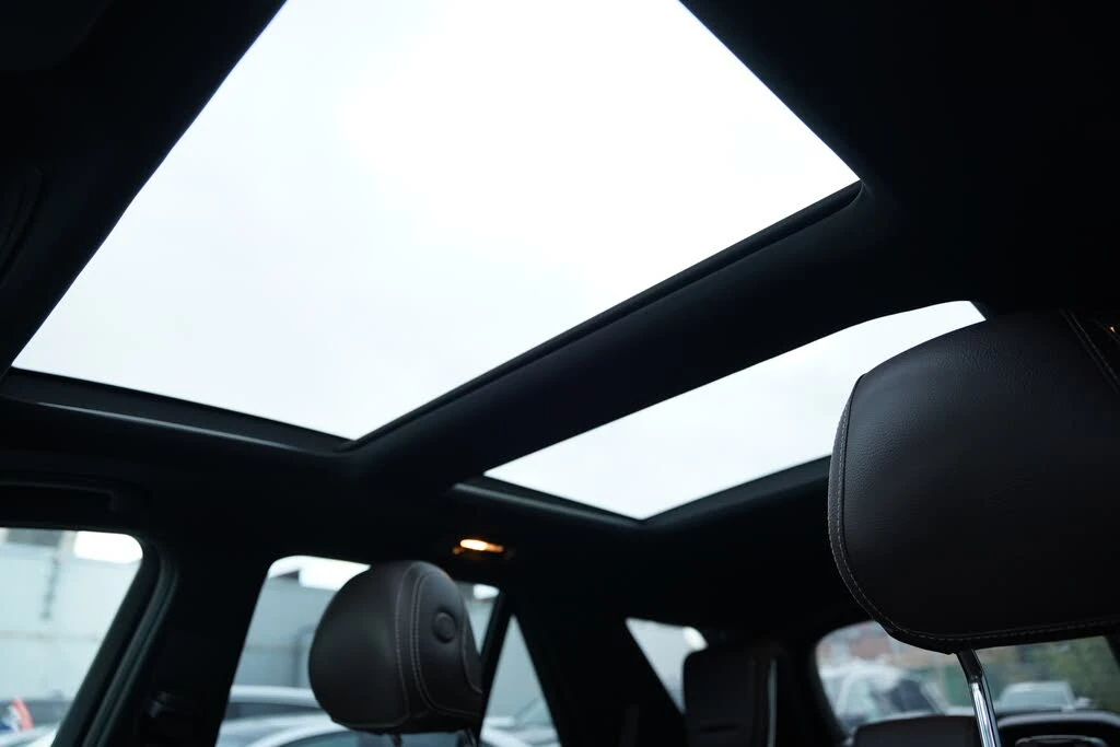 Mercedes-Benz GLE 43 AMG 4MATIC* АвтоКредит* (ЦЕНА ДО БГ), снимка 16 - Автомобили и джипове - 53830954